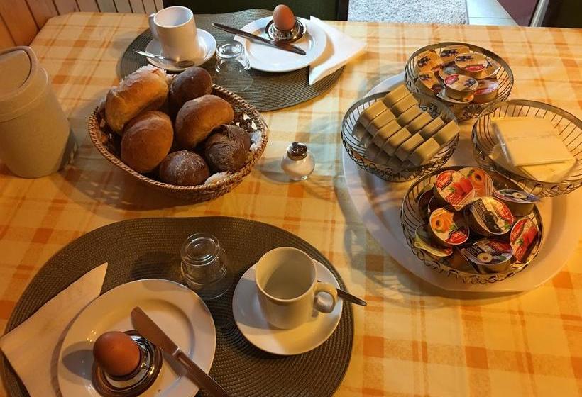 Privatzimmer / Bed & Breakfast