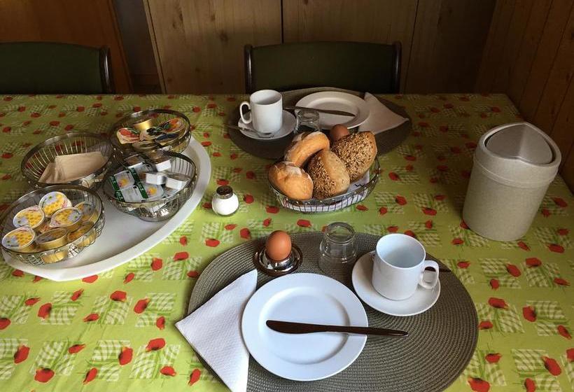 Privatzimmer / Bed & Breakfast