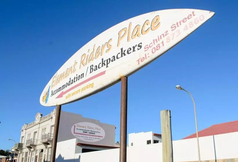 هاستل Element Riders Place Backpackers