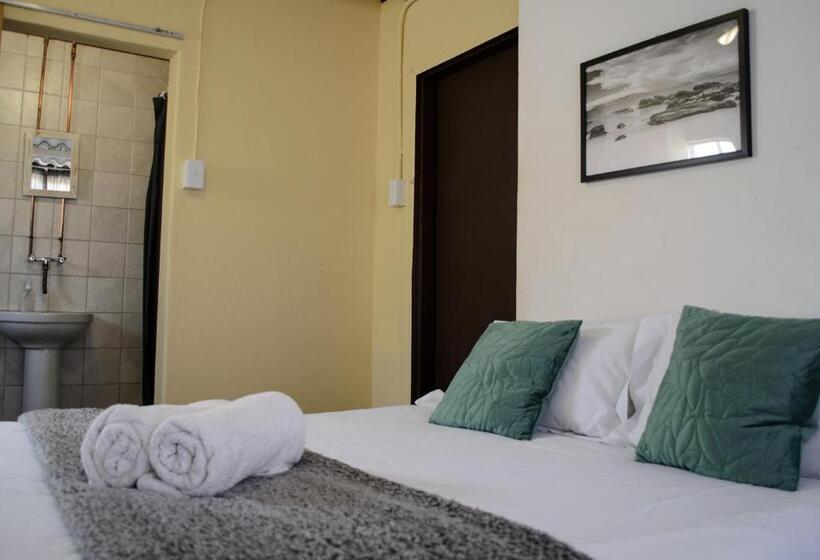 هاستل Element Riders Place Backpackers