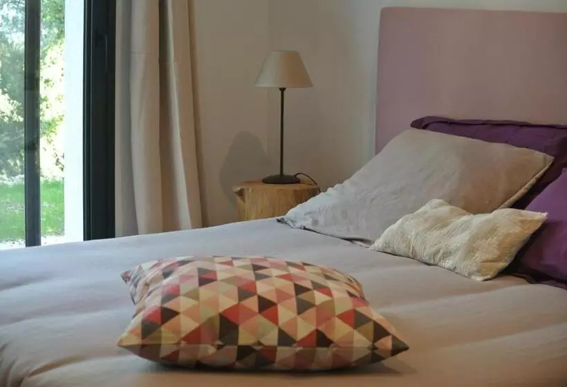 تختخواب و صبحانه Villa Carpe Diem