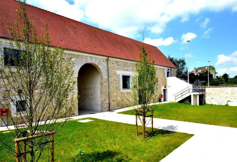 ホテル Auberge Du Château Bleu