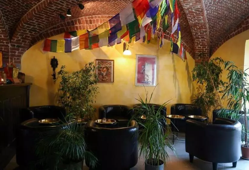 Hotelli Dharma City