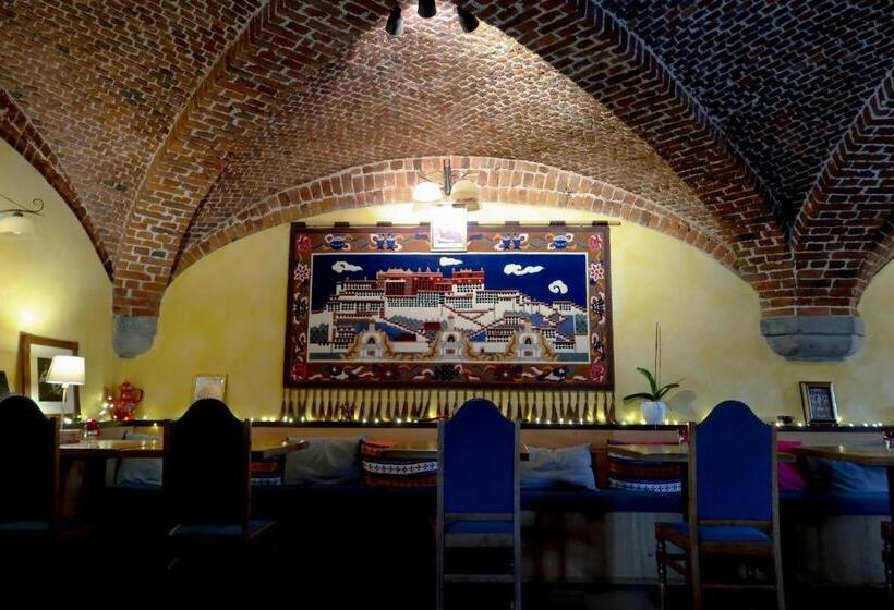 בית מלון כפרי Dharma City