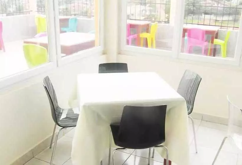 هتل Luxxor Hôtel
