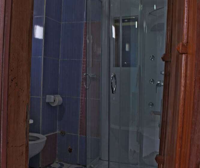 هتل Luxxor Hôtel