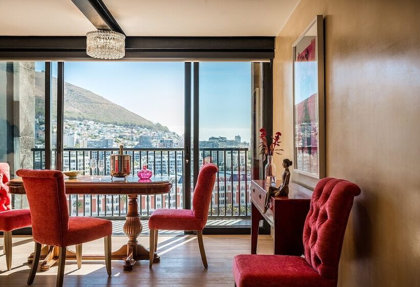 בית מלון כפרי The Silo