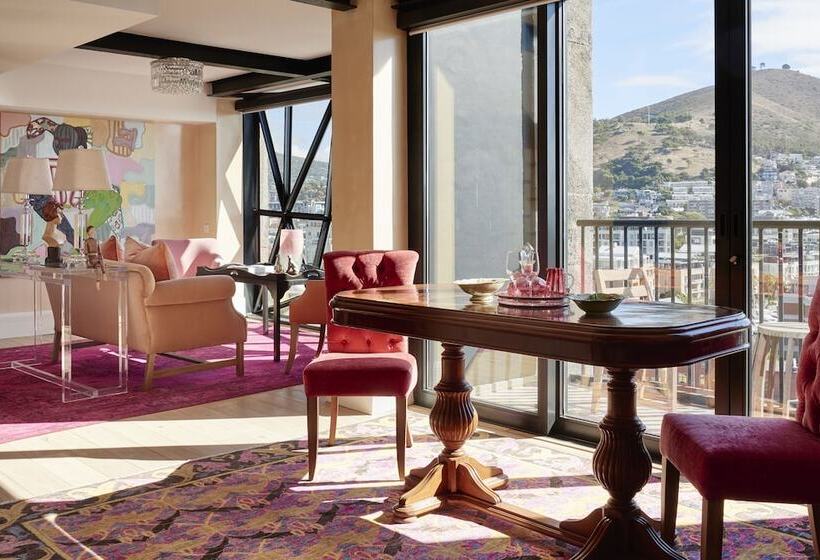 בית מלון כפרי The Silo