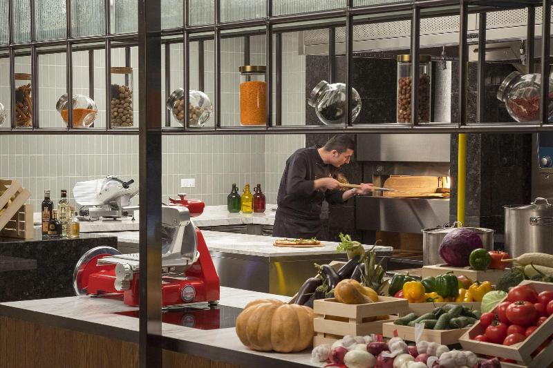 Hotel The St. Regis Astana