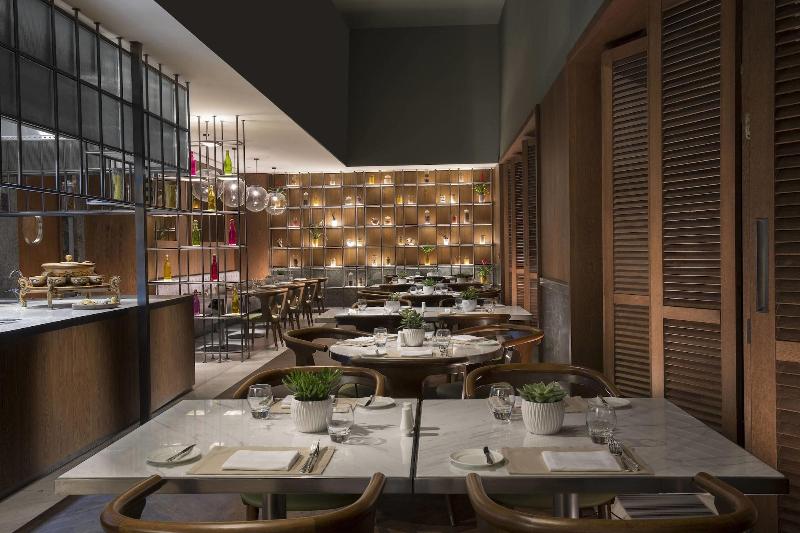 Hotel The St. Regis Astana