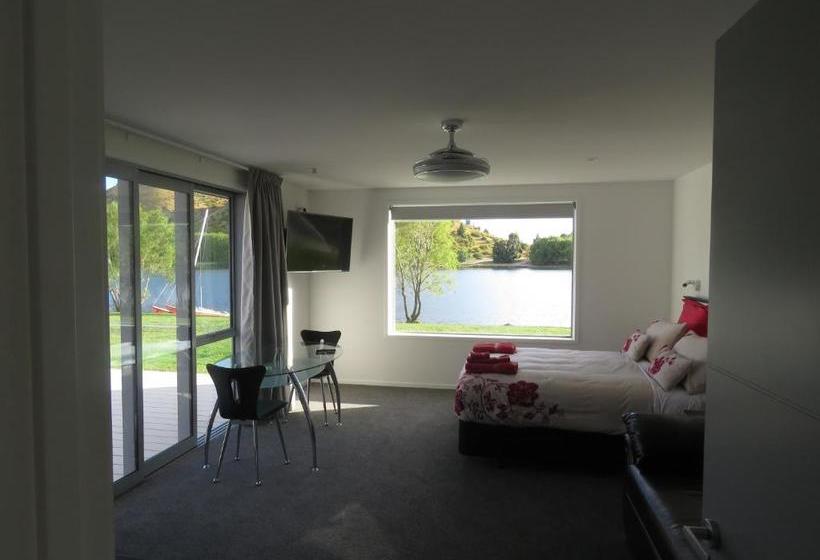 Motel Cromwell Escape