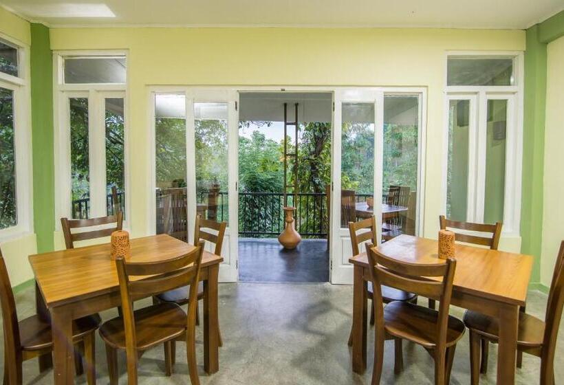 אתר נופש Old Frankland Kandy Luxury Boutique