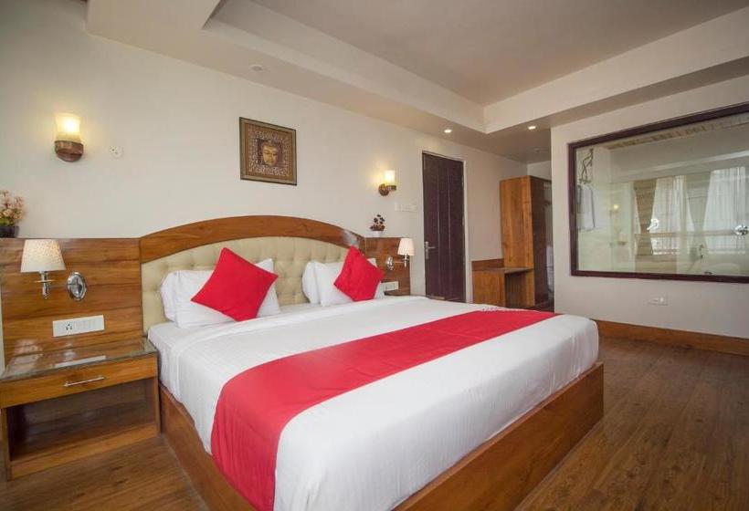 استراحتگاه The Yakha Retreat & Spa