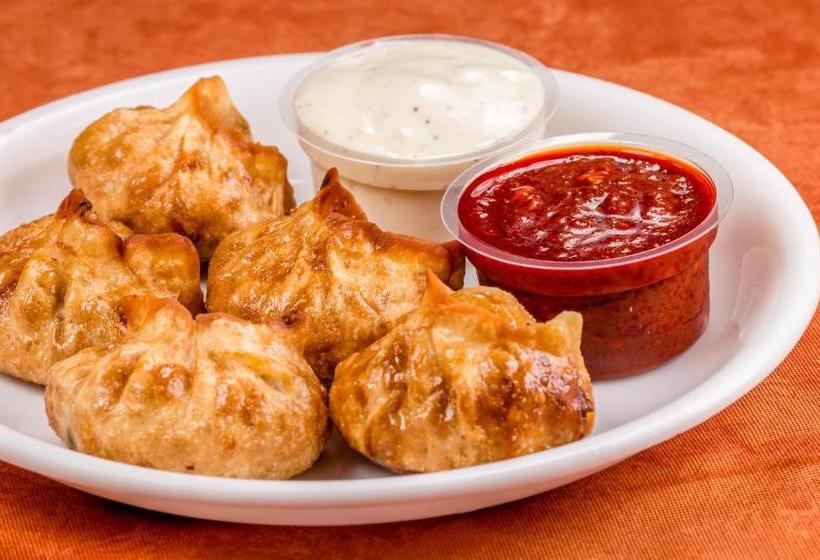 استراحتگاه The Yakha Retreat & Spa