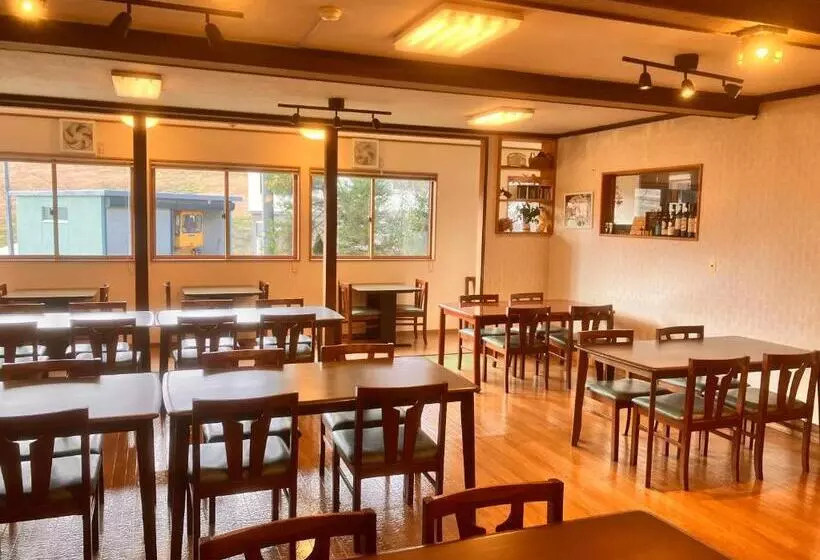 旅館 Yamakyuso