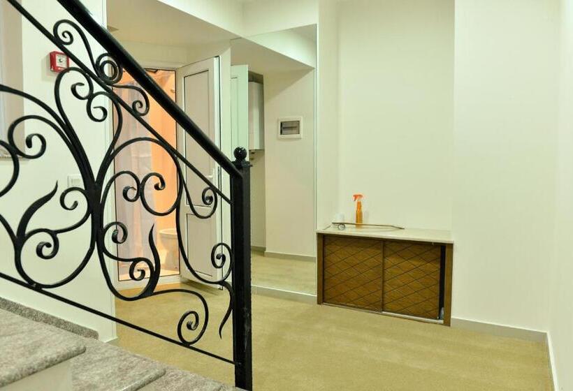 Baku Home Hostel