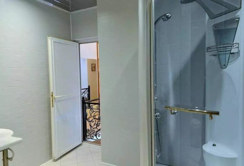 Baku Home Hostel