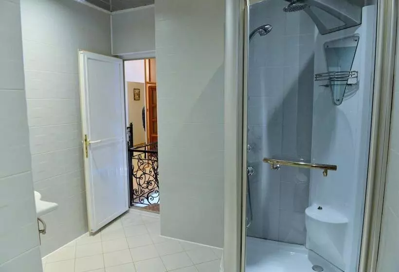 Baku Home Hostel