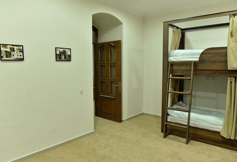 Baku Home Hostel