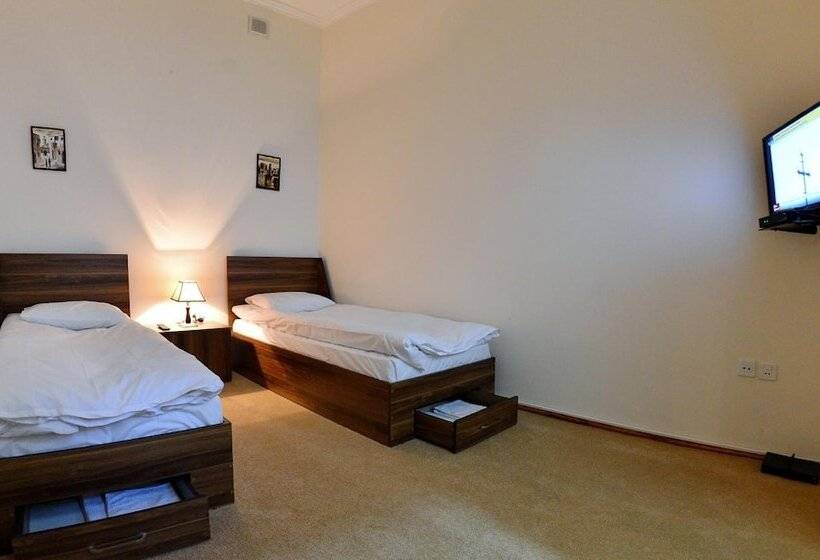 Baku Home Hostel