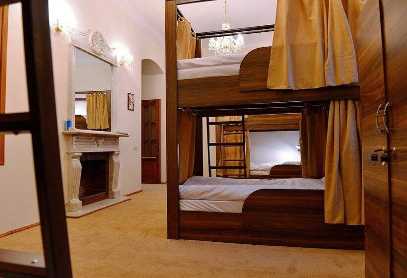 Baku Home Hostel