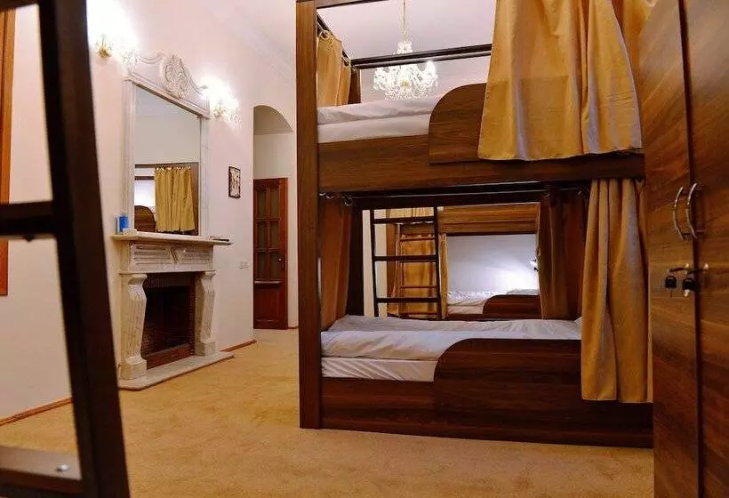 Baku Home Hostel