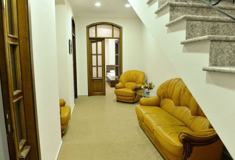 Baku Home Hostel