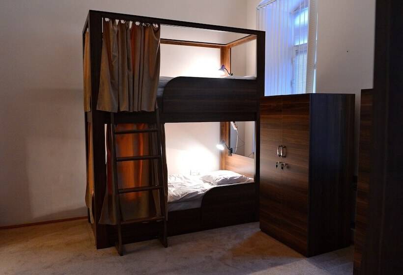 Baku Home Hostel