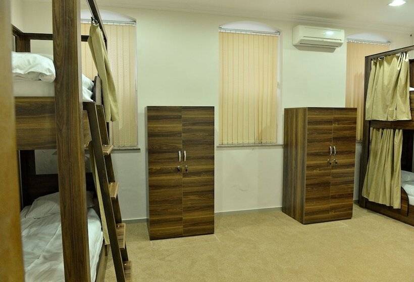 Baku Home Hostel