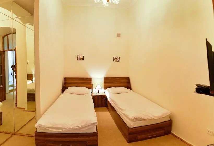 Baku Home Hostel