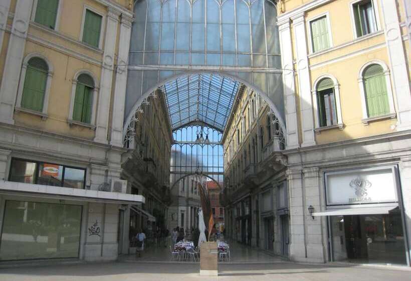 Nocleg ze śniadaniem Le Maschere