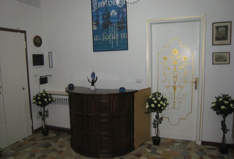 Nocleg ze śniadaniem Le Maschere