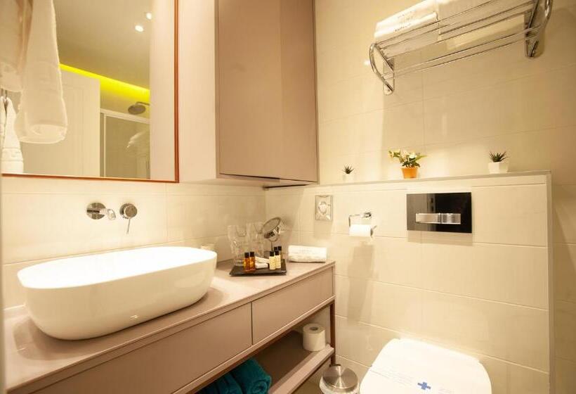 مبيت وإفطار Luxury Rooms Kadena