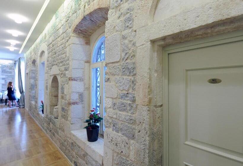 Bed and Breakfast Palace Augubio