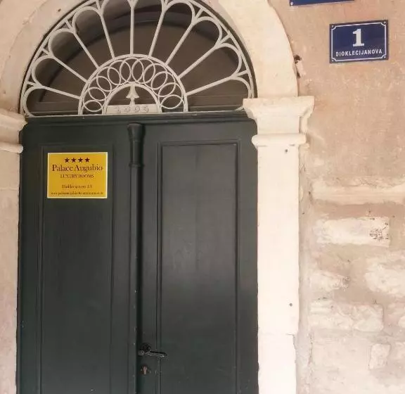 تختخواب و صبحانه Palace Augubio