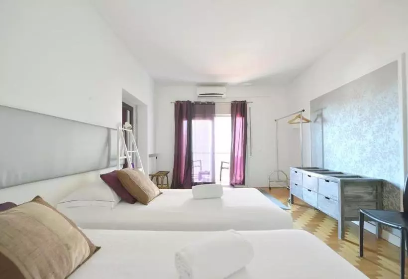 تختخواب و صبحانه Thehouse Lisboa
