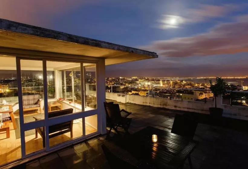 تختخواب و صبحانه Thehouse Lisboa