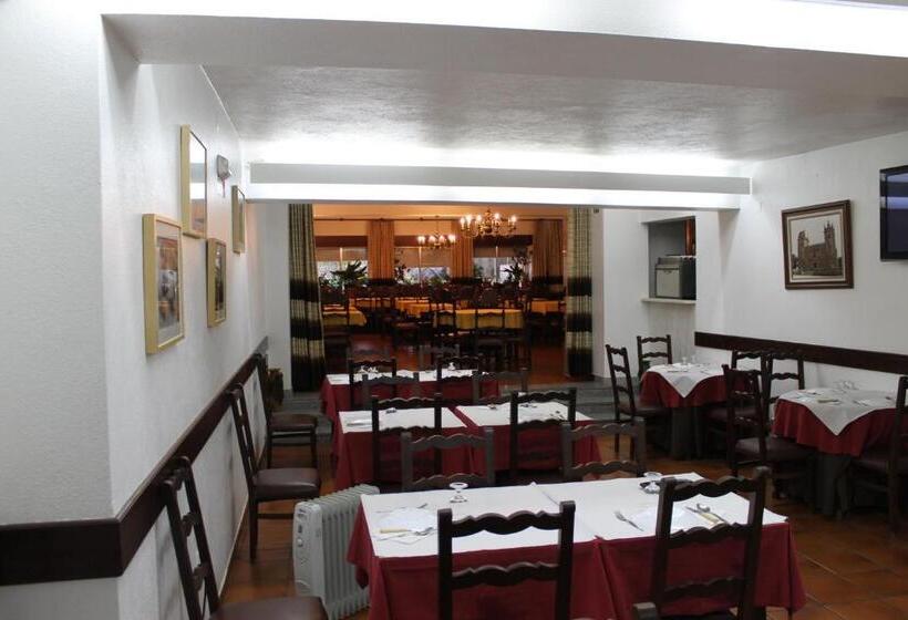 פונדק Alojamento Local Santa Cruz