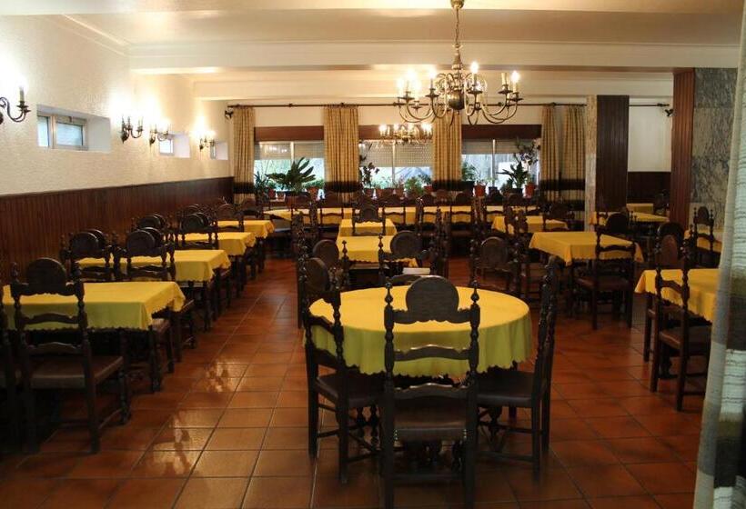 פונדק Alojamento Local Santa Cruz