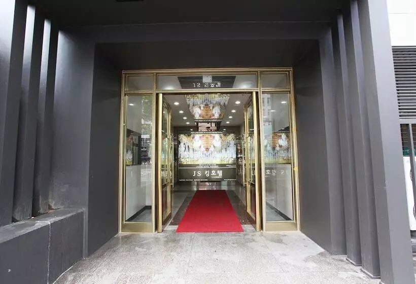 ホテル King