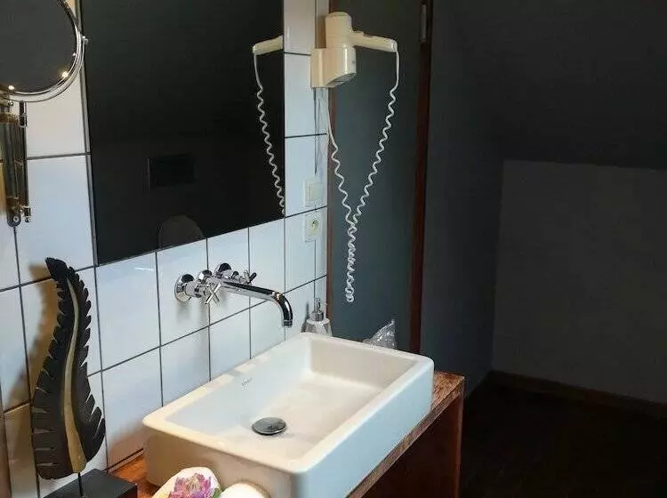 هتل Itsara Suites & Spa