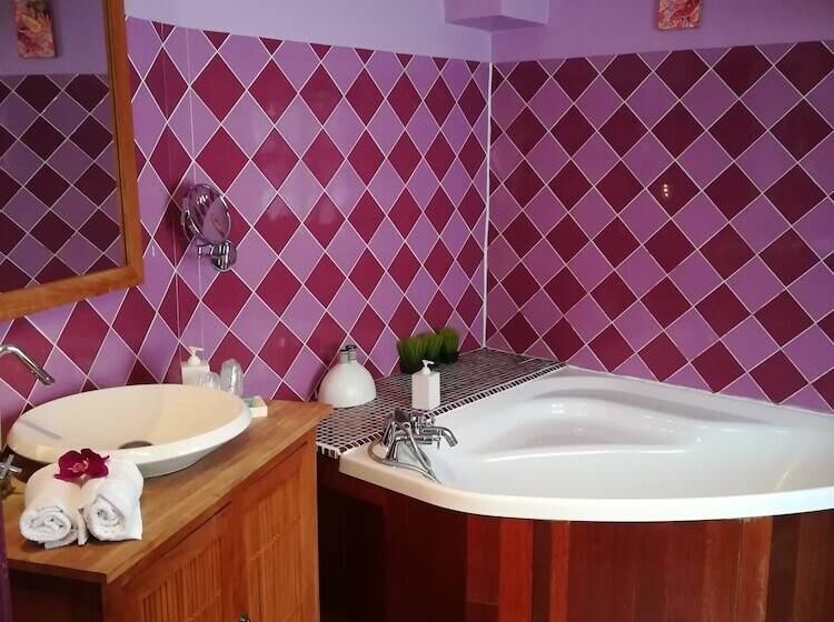 בית מלון כפרי Itsara Suites & Spa