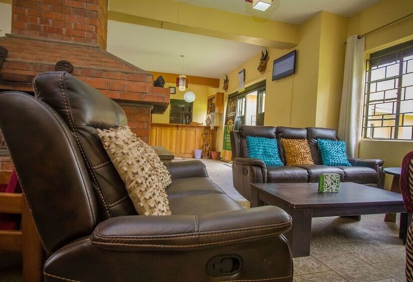 هتل Kisoro Tourist