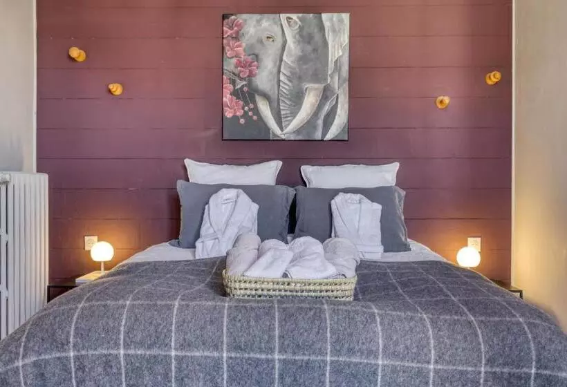 Chalet Hotel La Féline Blanche