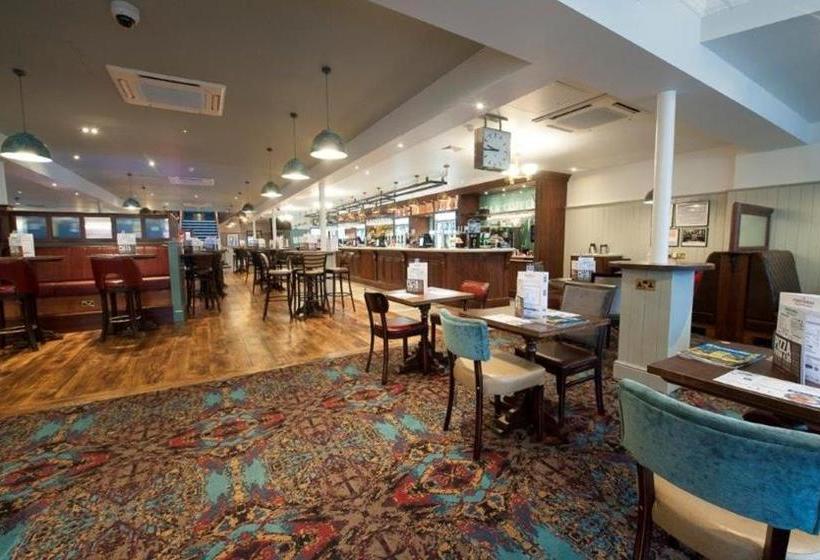 Отель The Bottle Kiln Wetherspoon