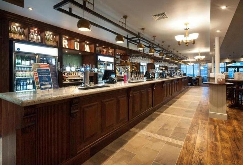 Отель The Bottle Kiln Wetherspoon