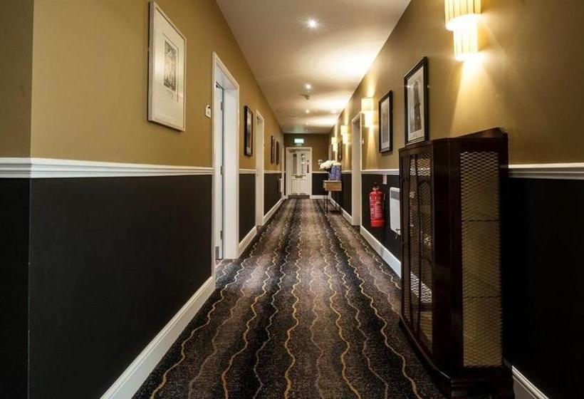 Отель The Bottle Kiln Wetherspoon