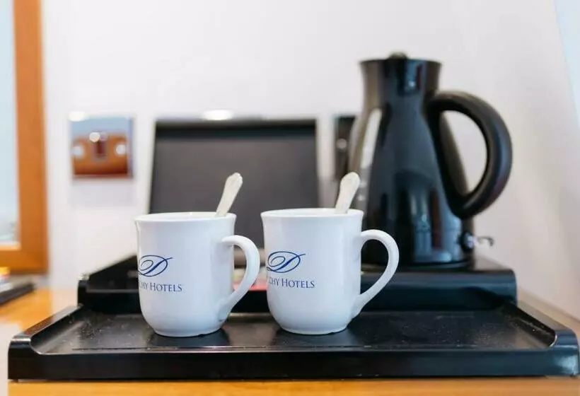 ホテル The Queens