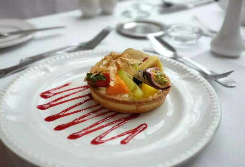 ホテル The Queens