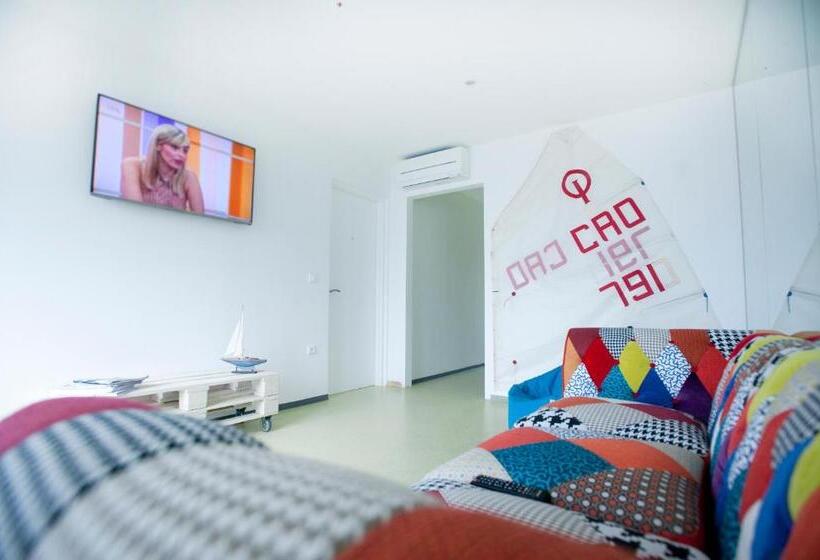 Windward Hostel Zadar